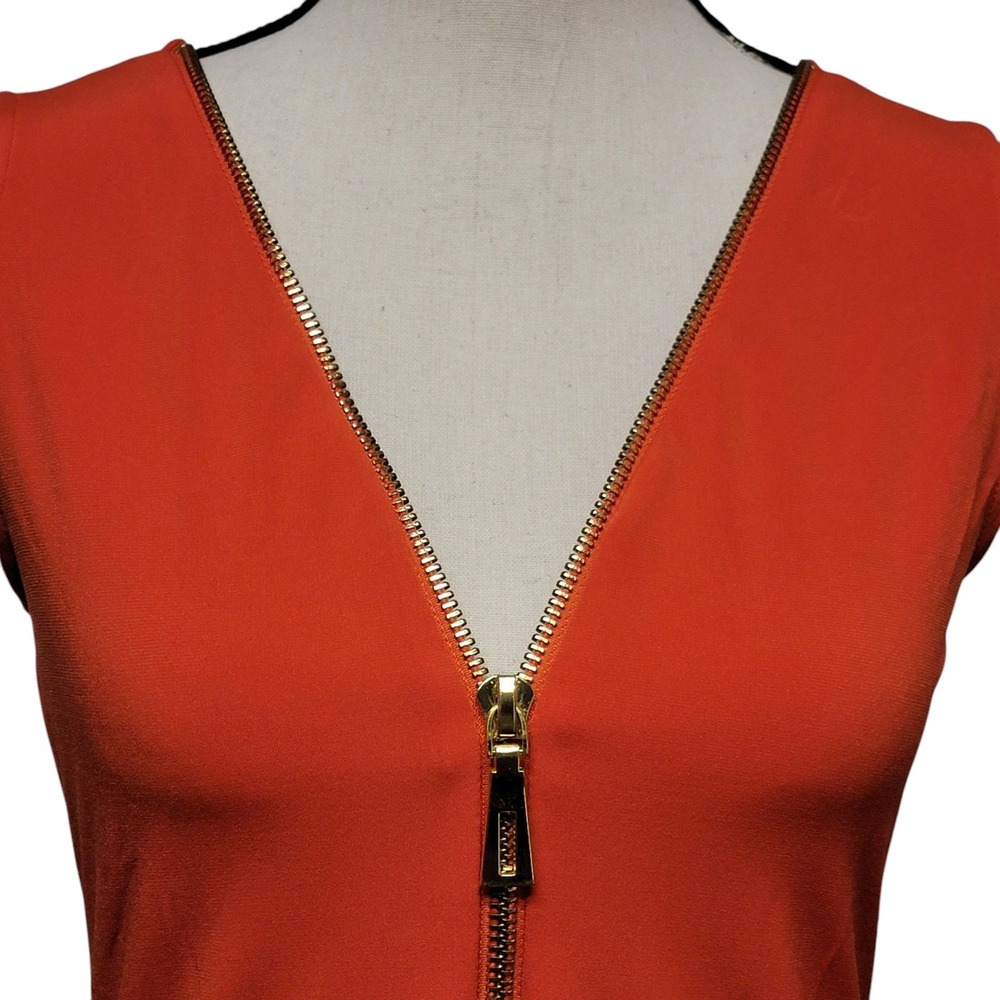 Carmen Marc Valvo Orange Zipper Blouse Womens XS Sleeveless Career Office Date - Picture 3 of 6